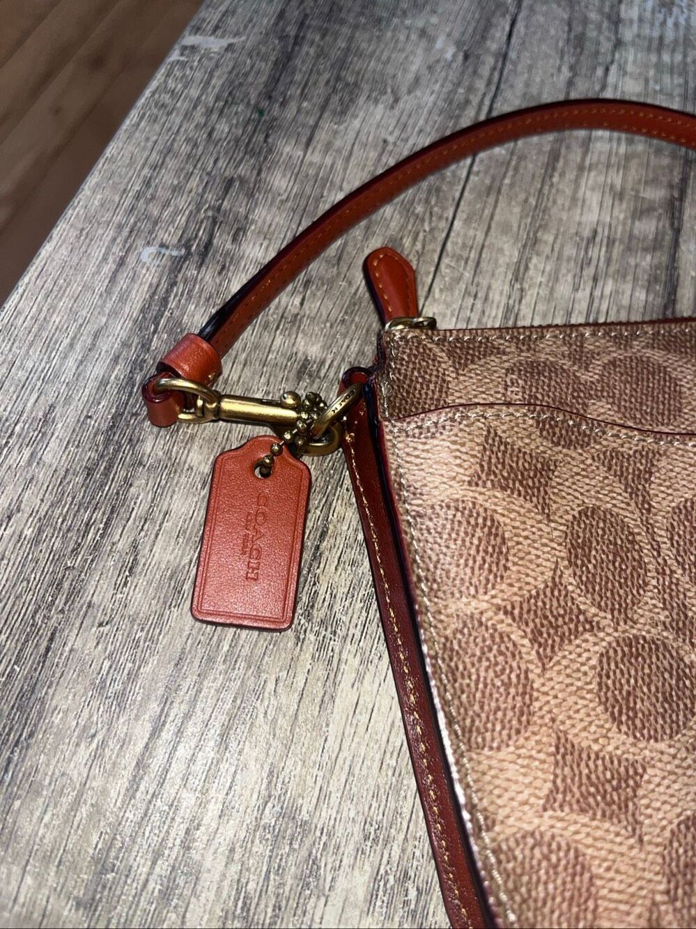 Coach Noa Beige Pop-Up Signature Messenger Bag Signature Canvas - Picture 3 of 9